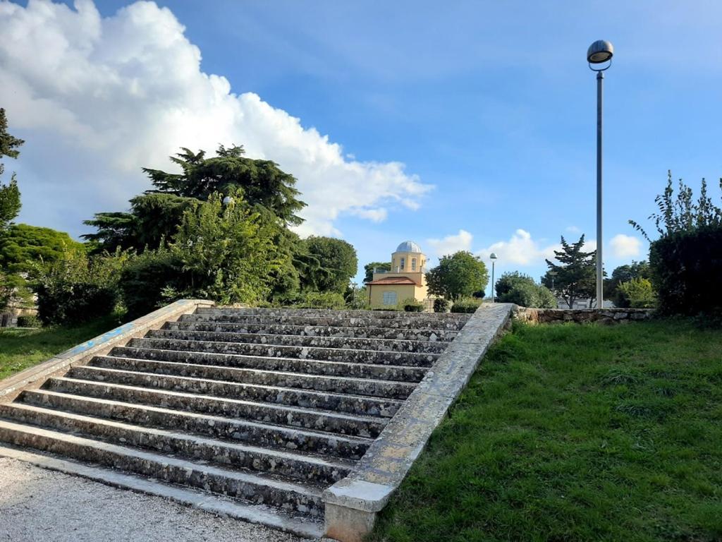 Apartman Monte Zaro Park Pula Bagian luar foto